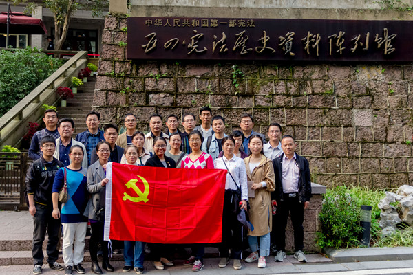 4物理.jpg 4物理.jpg